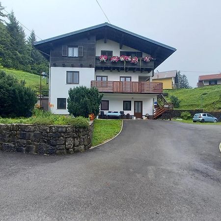 Gogo Apartamento Delnice Exterior foto