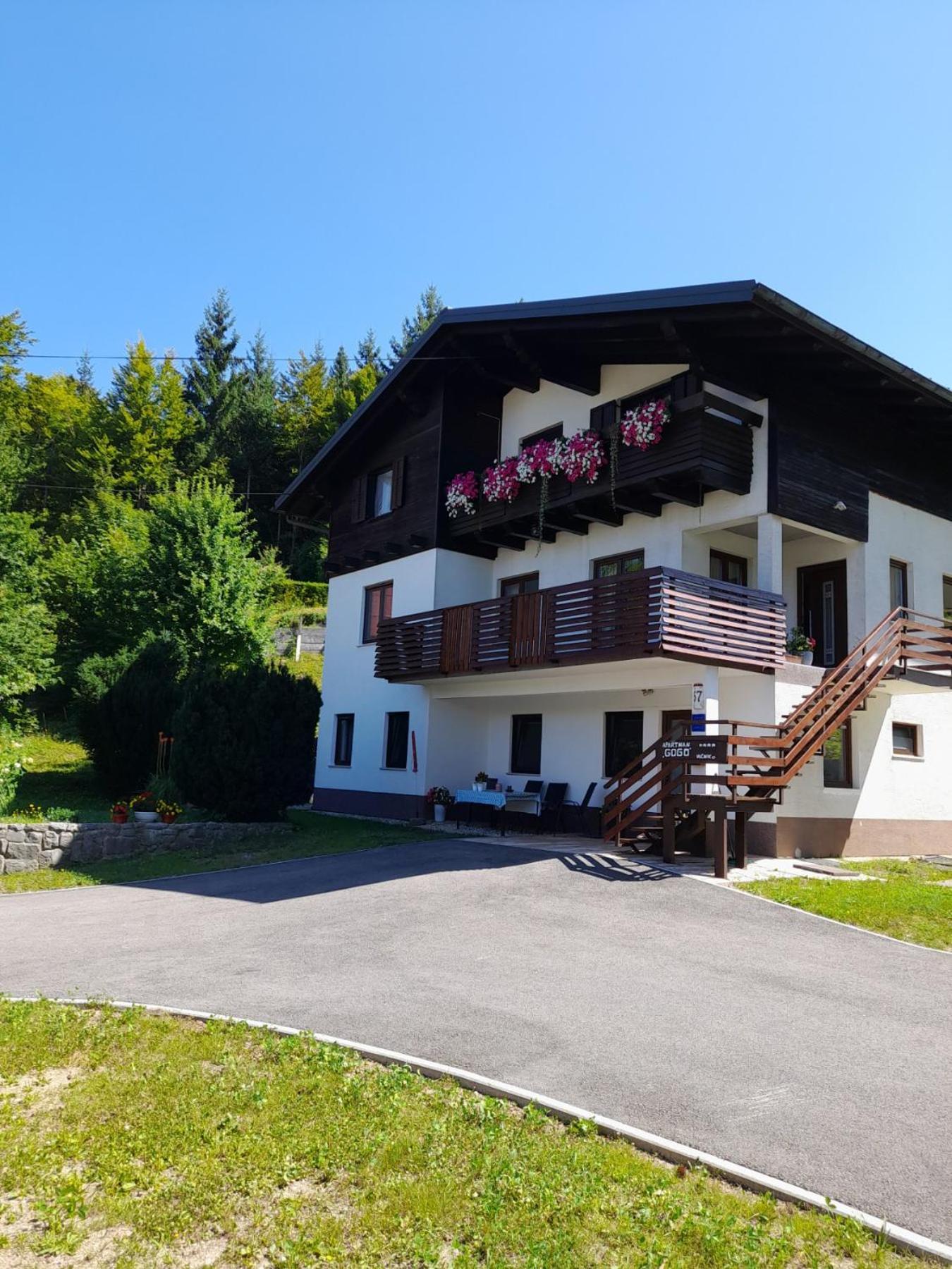 Gogo Apartamento Delnice Exterior foto